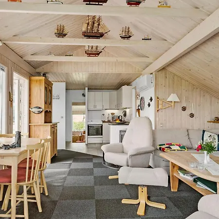 2 Bedroom Stunning In Aabenraa